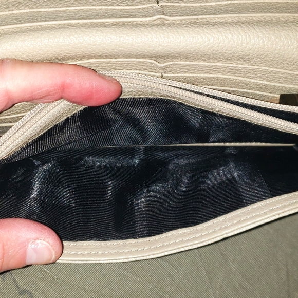 AUTHENTIC BURBERRY Soft pebble grain leather full size Nova Check  Wallet - Picture 6 of 11